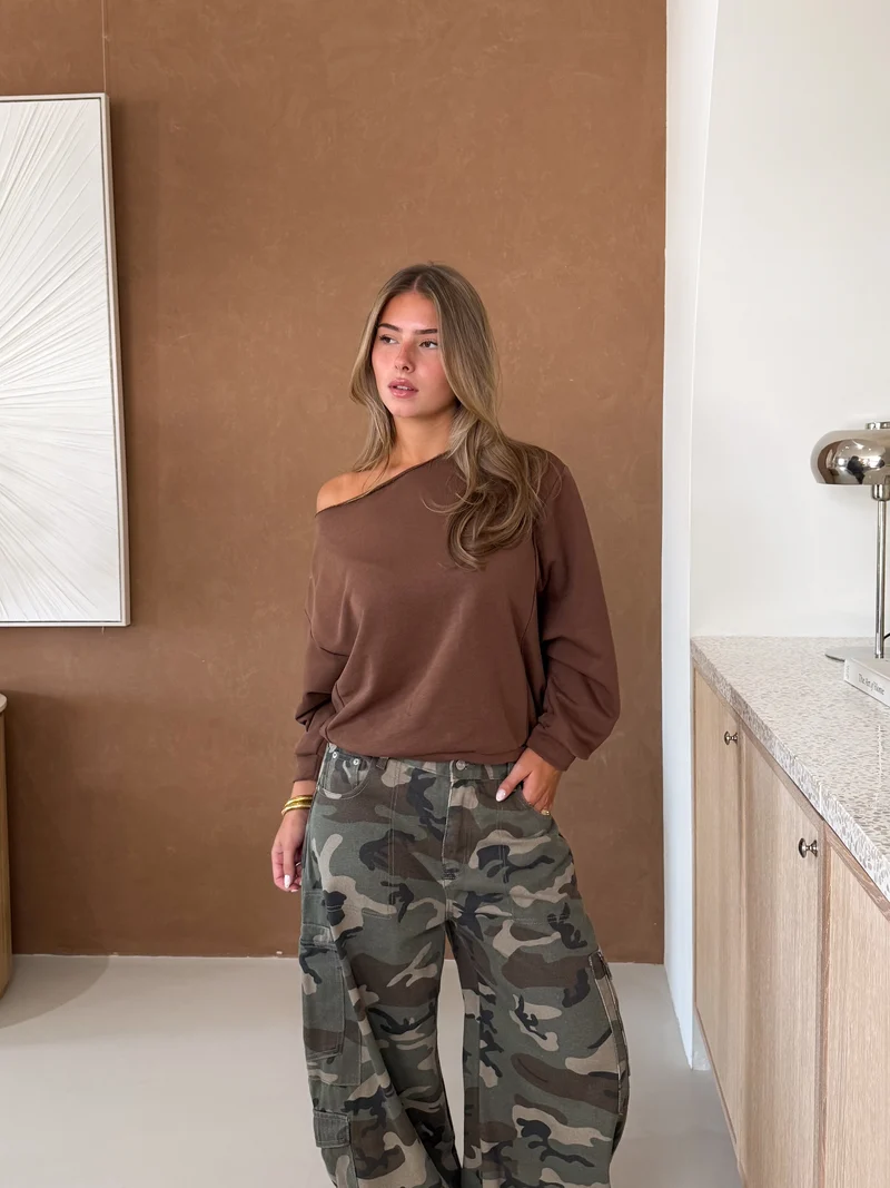 Sweater Aya bruin
