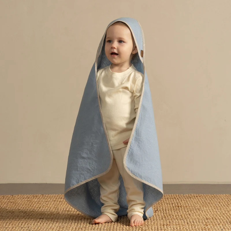 Babyhanddoek met kap van linnen