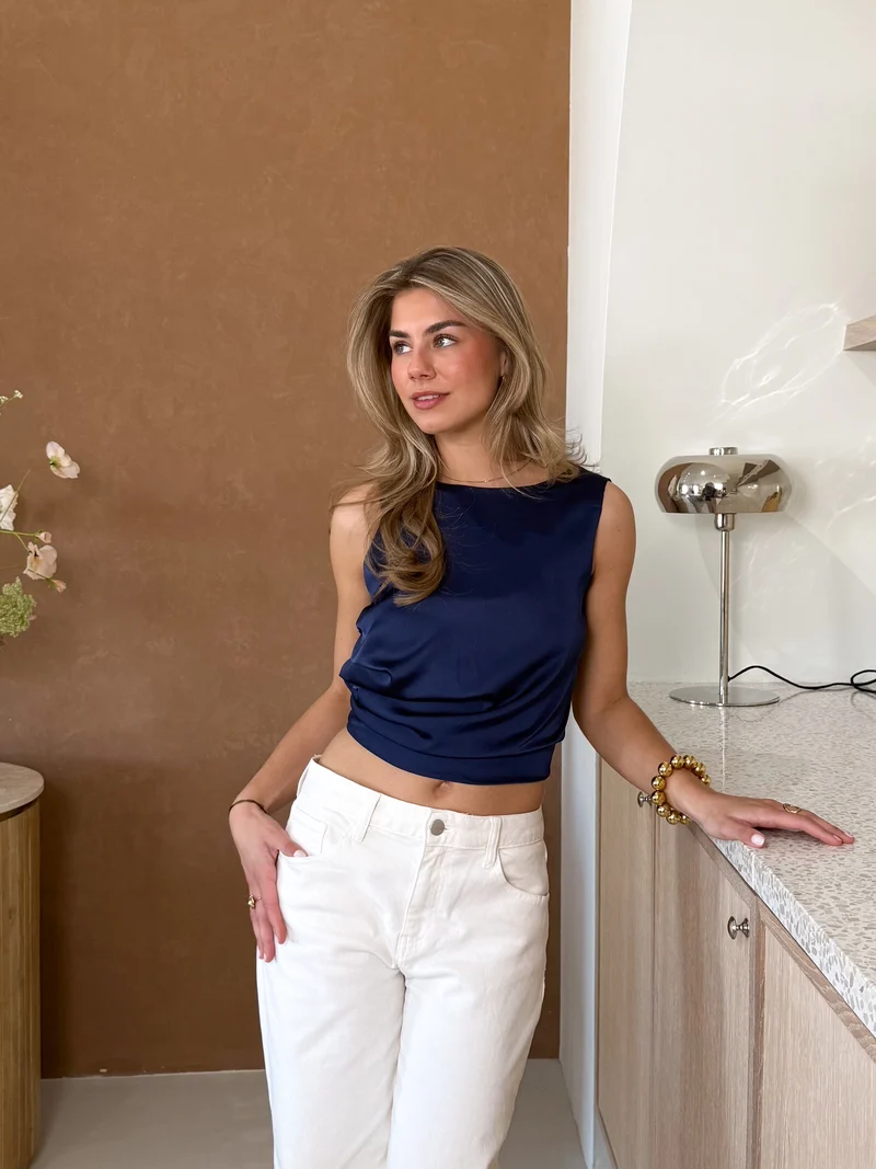 Satin top Jill navy blauw