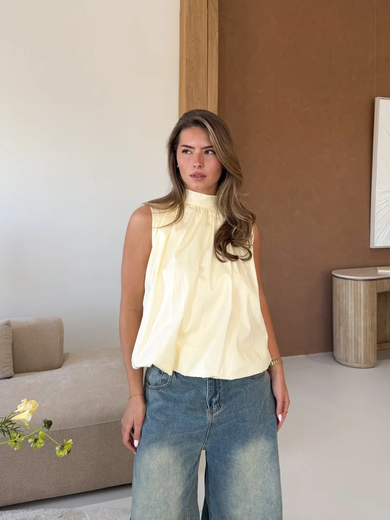 Top Juultje butter yellow