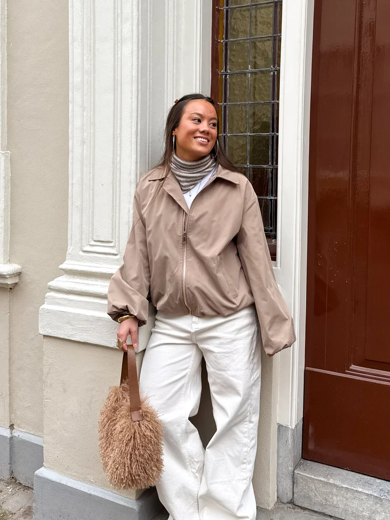 Millie jas licht camel