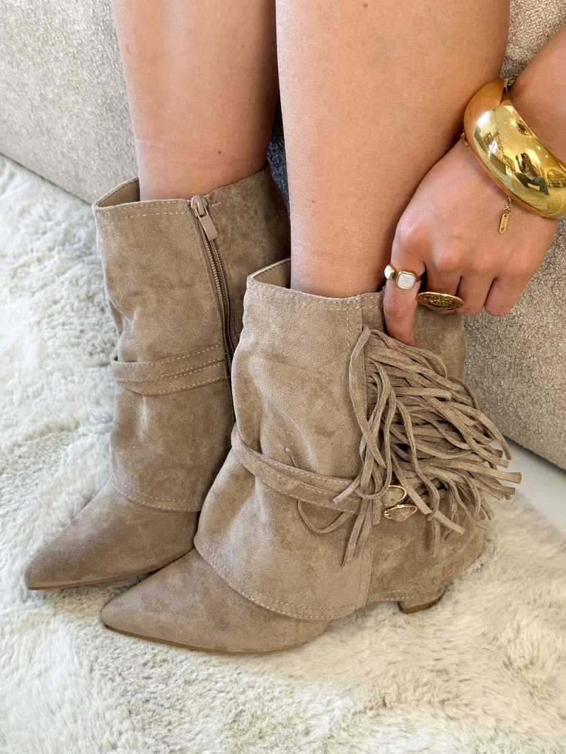 Chavon boots beige