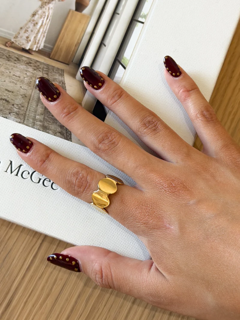 Vivi ring