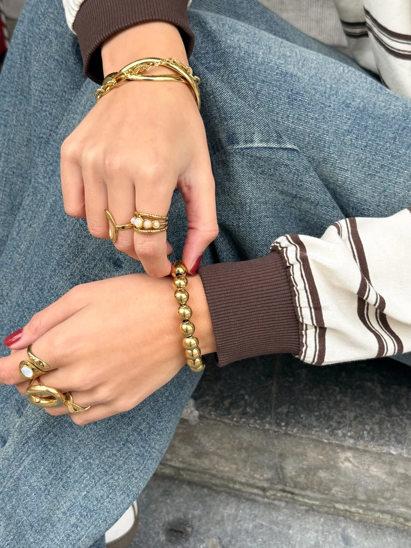 Goudkleurige kralen armband