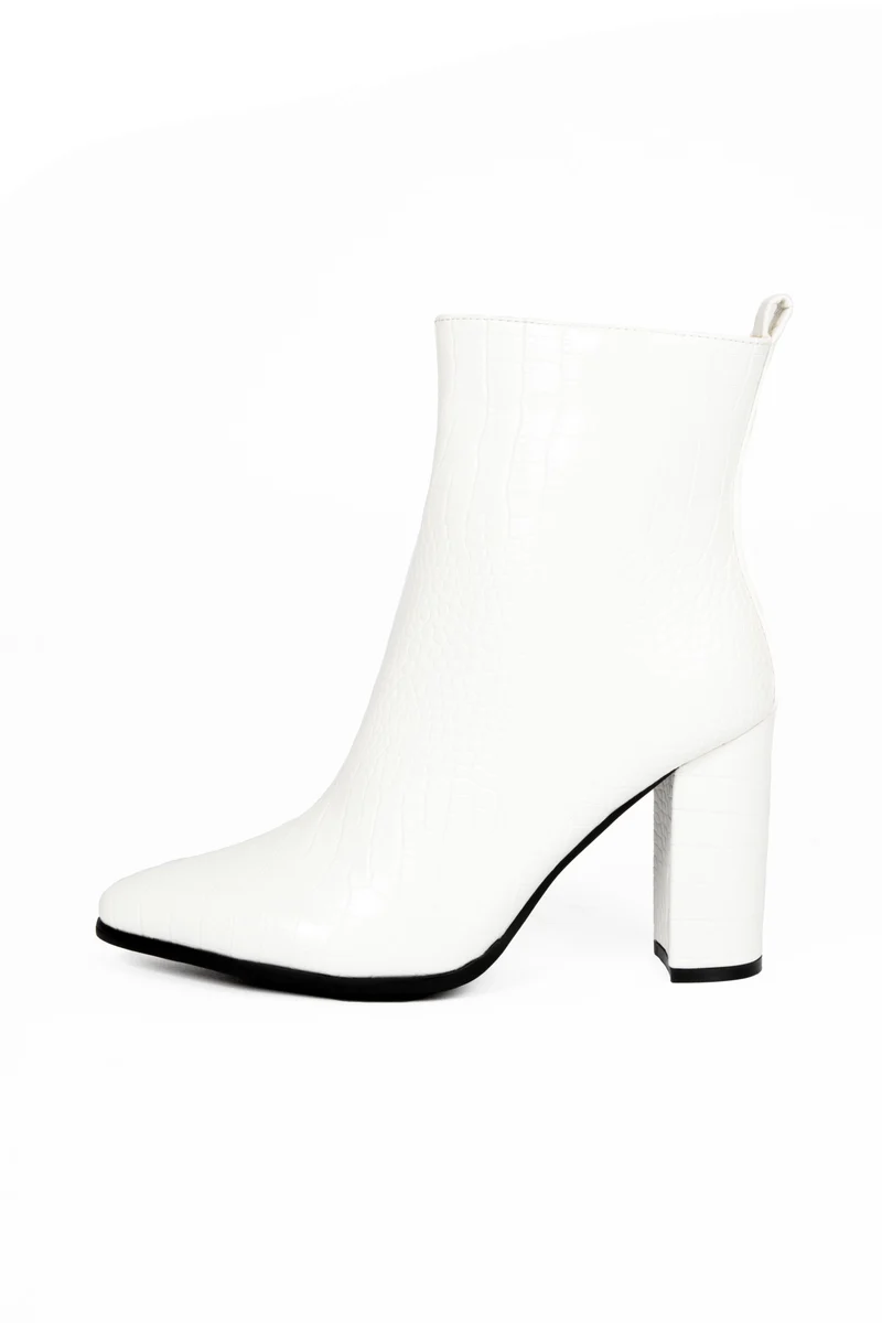 One more white croco - MAAT 36 & 37