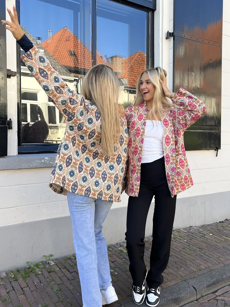 Jas Maeve roze