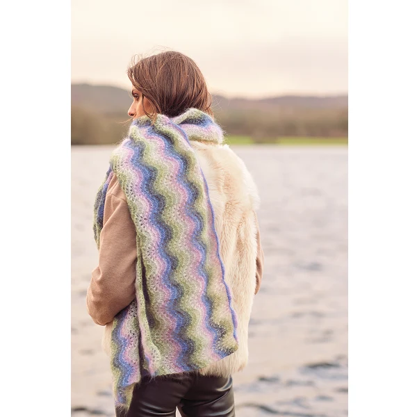 Breipatroon Essentials Super Kid Mohair Loves Silk Print Retro Sjaal