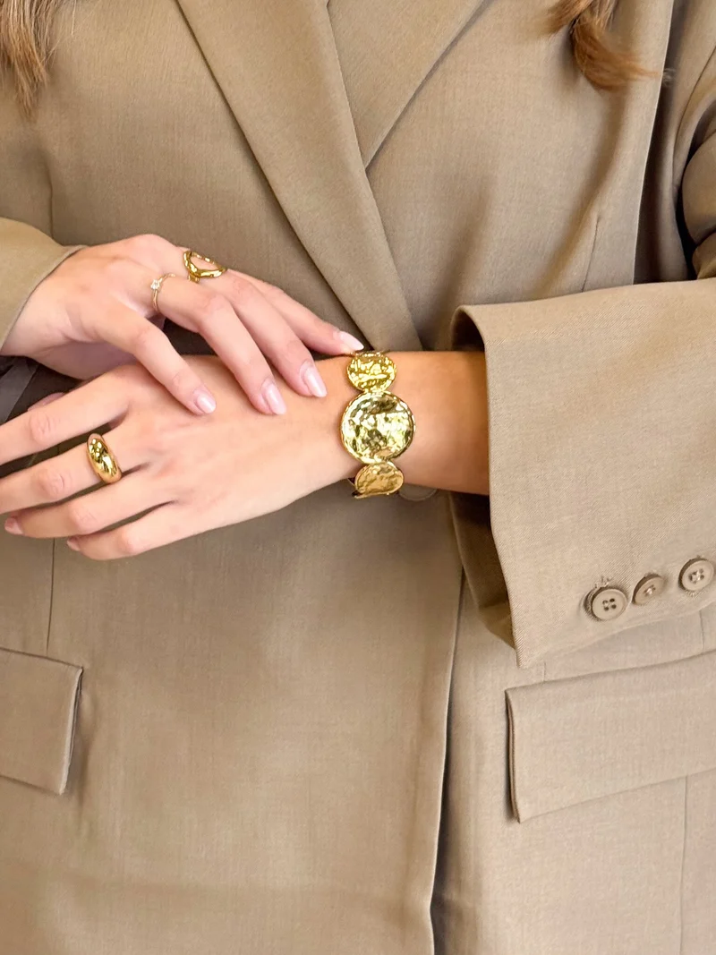 Coin armband gold