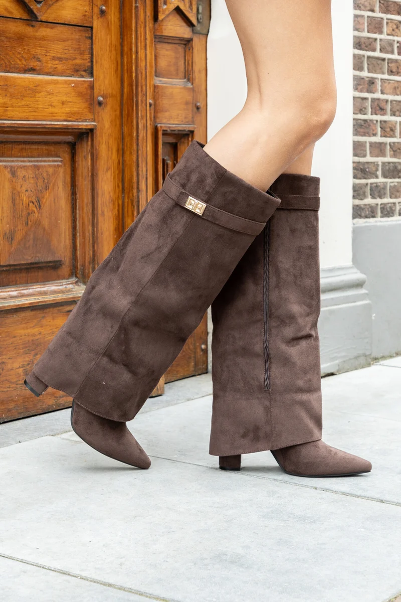 Laars Zara bruin