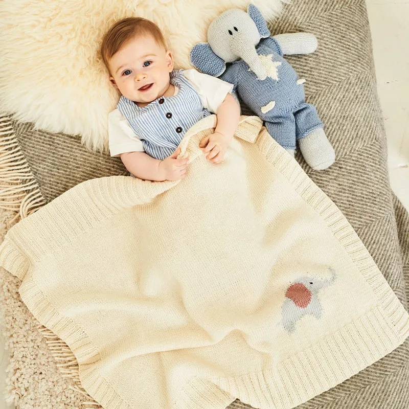Breipatroon Stylecraft Bellissima DK No. 9854 Adam & Astrid Olifant en deken