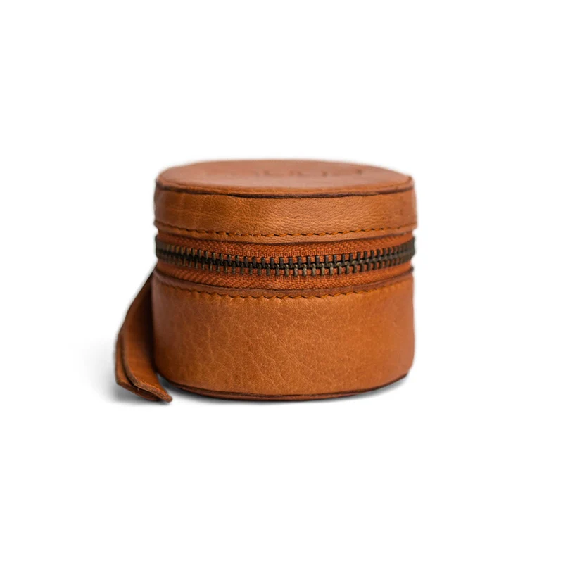 MUUD Helsinki Whisky - Handgemaakt leren ronde kubus voor handwerk accessoires 5.5x7.5cm
