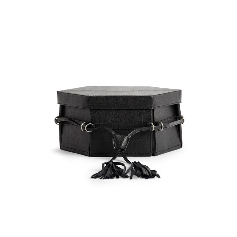 MUUD Evita Black - Handgemaakt leren 6 kantige handwerk opbergdoos 12x22x26cm