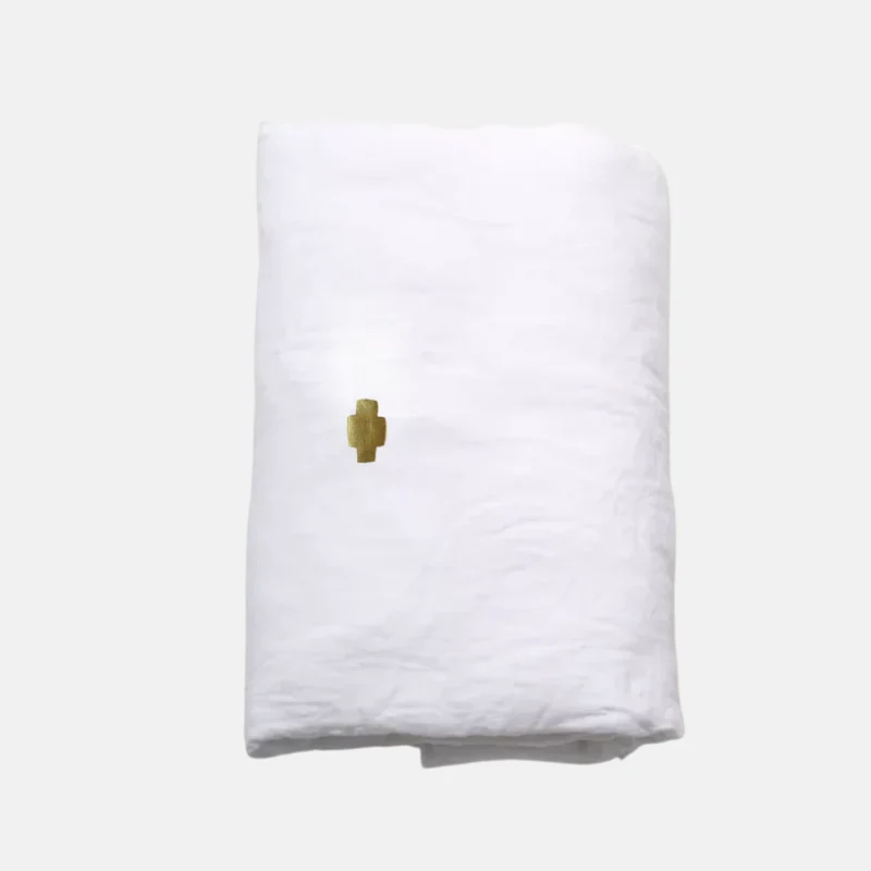 Cozy Cover Wit Cross Goud