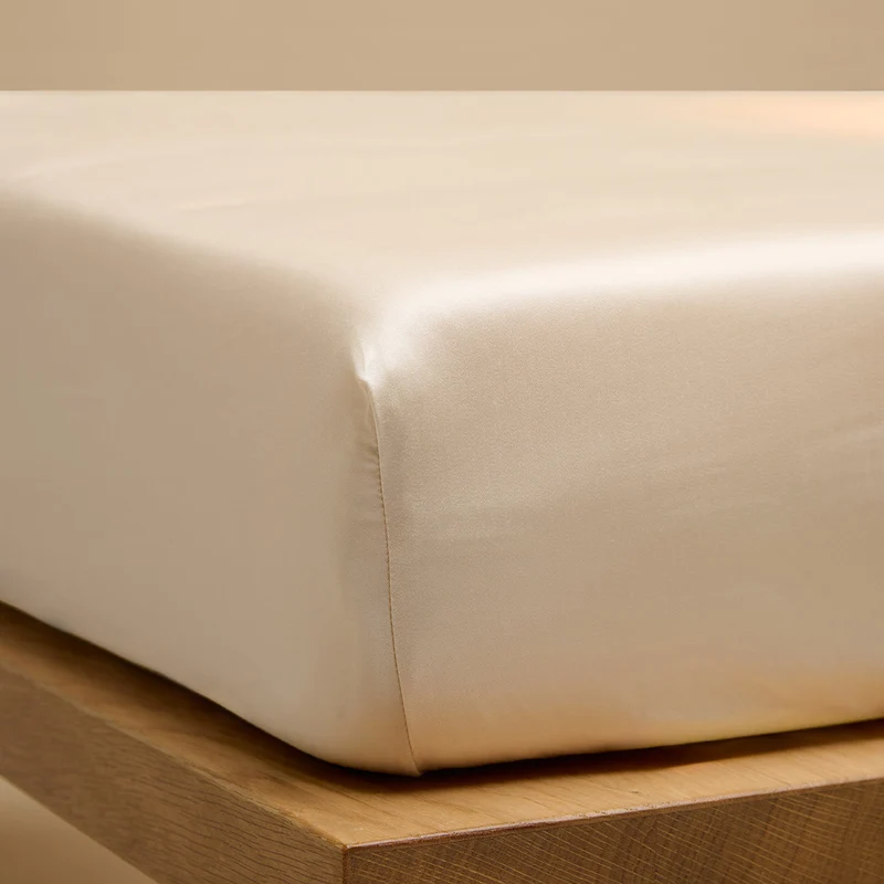 Coco & Cici - TENCEL Sateen Hoeslaken Wit Zand - Pre-order: 160x200x30 (leverbaar 25 september)