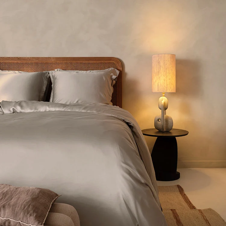Coco & Cici - TENCEL - Sateen Dekbedovertrek Taupe - Pre-order: 260x220 + 2 kussenslopen 60x70 (leverbaar 25 september)