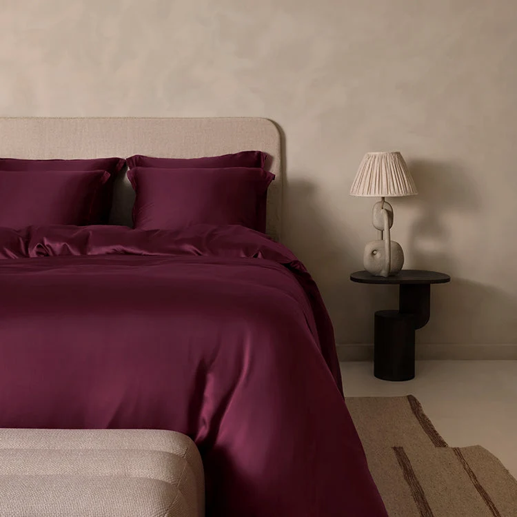Coco & Cici - Eco Bamboe Sateen Dekbedovertrek Bordeaux - 200x200 + 2 kussenslopen 60x70