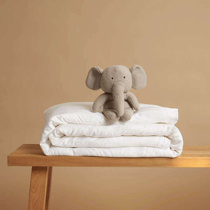Coco & Cici - Kids - TENCEL Sateen Dekbedovertrek Wit - Pre-order: 140x200 + 1 kussensloop 60x70 (leverbaar 25 september)