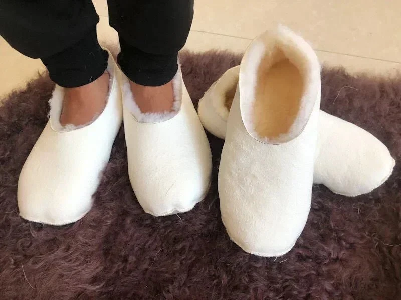 Kapcie domowe z owczej skóry – prawdziwe skórzane buty Barefoot dla mężczyzn i kobiet